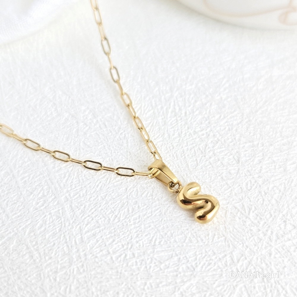 NEW Gold Dainty Letter S Paperclip Chain Necklace